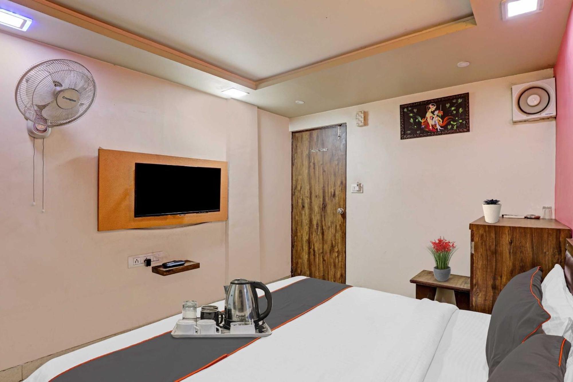 Hotel O Royal Ahmadábád Kültér fotó
