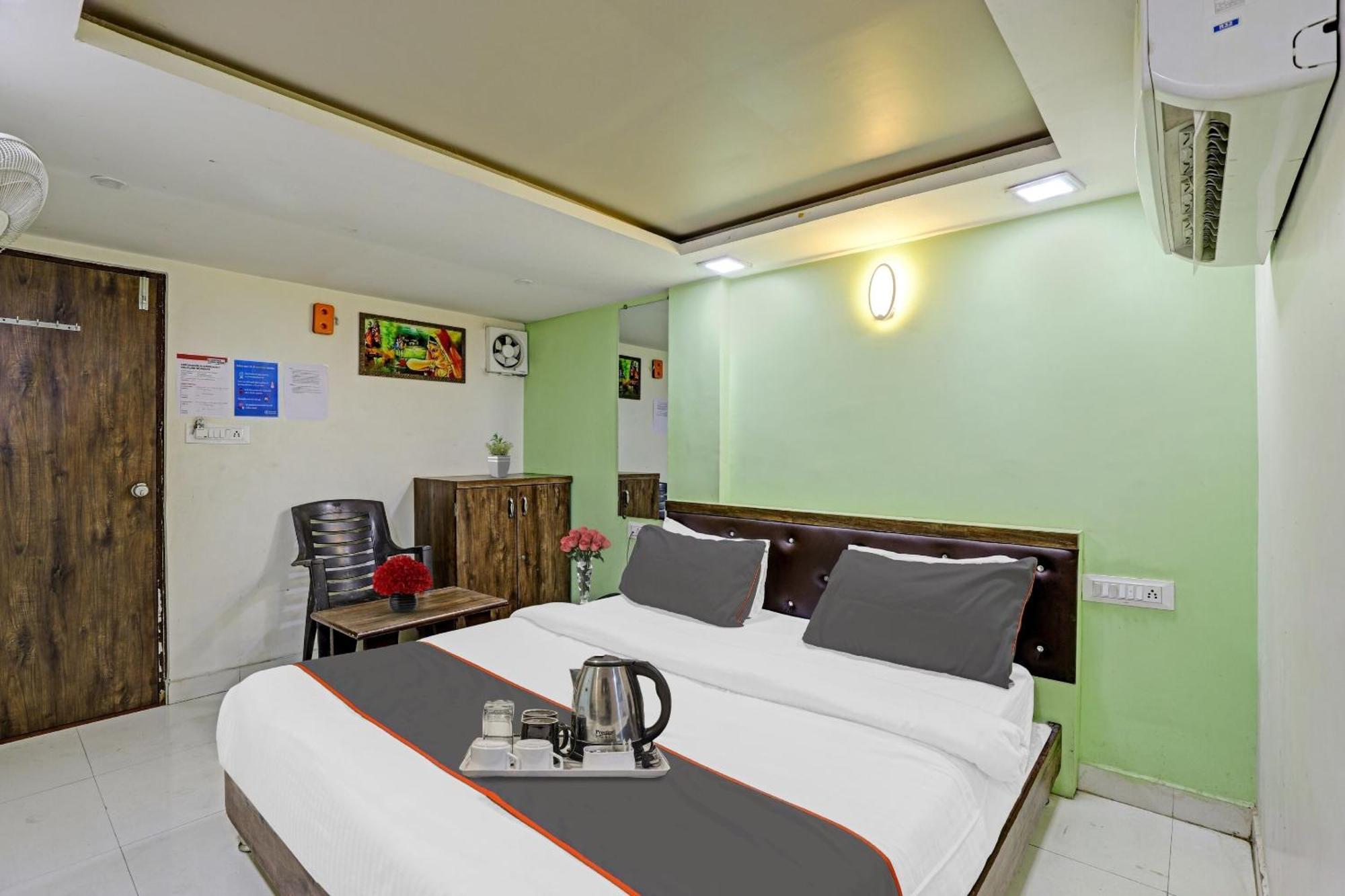 Hotel O Royal Ahmadábád Kültér fotó