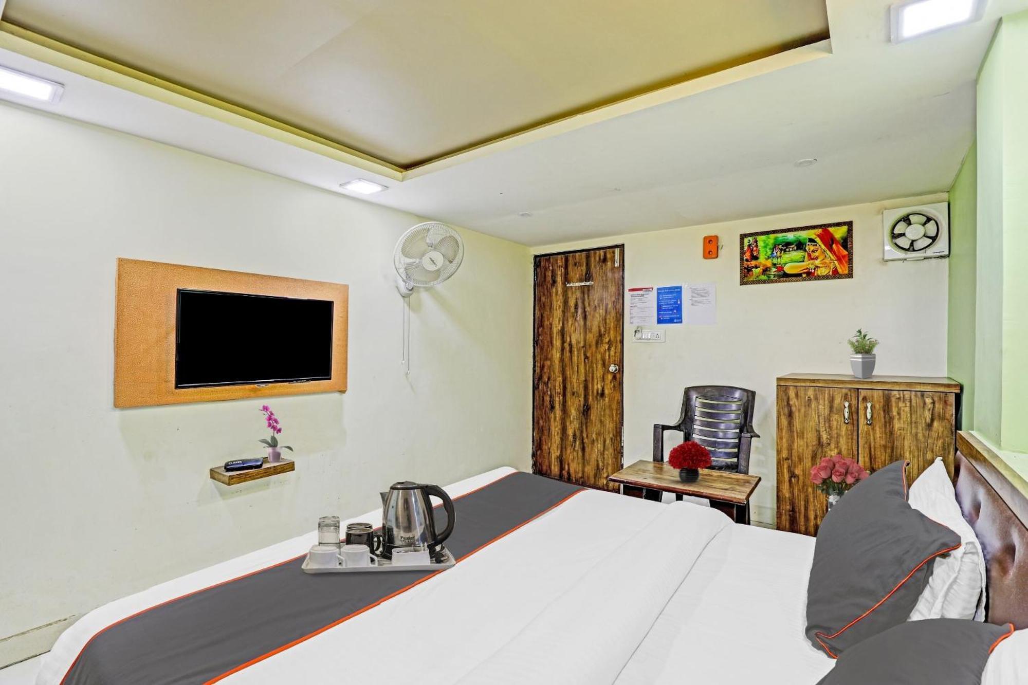 Hotel O Royal Ahmadábád Kültér fotó